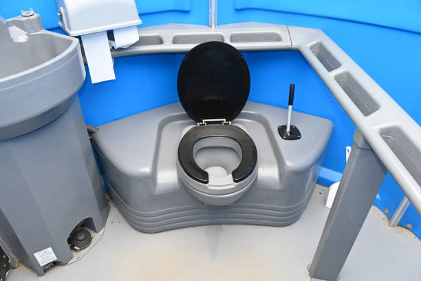 Best Luxury portable toilet rental  in Waterloo, IA