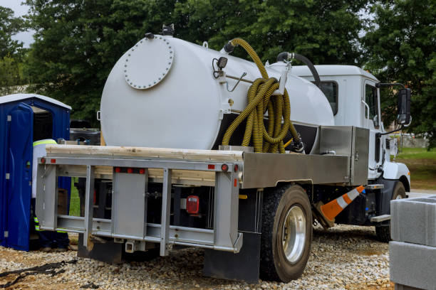 Best Affordable portable toilet rental  in Waterloo, IA